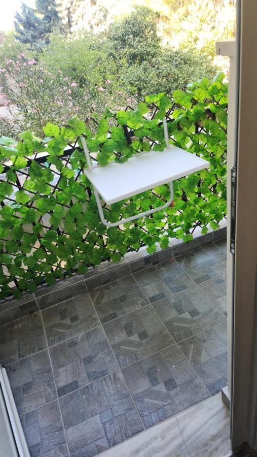 Small Luxury Apartment Anavyssos Buitenkant foto