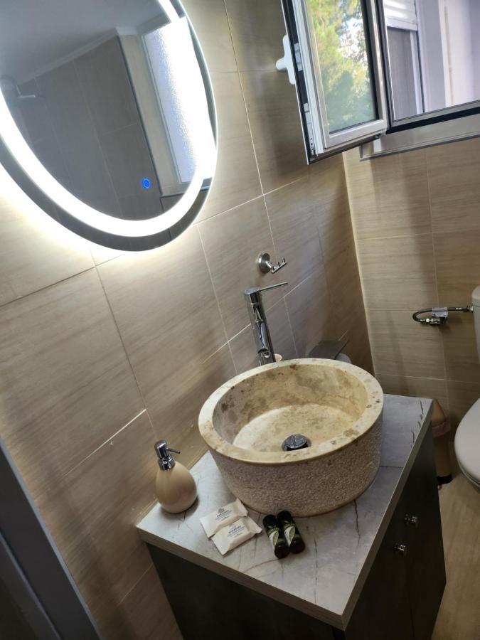 Small Luxury Apartment Anavyssos Buitenkant foto