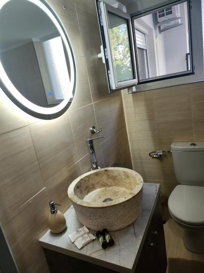 Small Luxury Apartment Anavyssos Buitenkant foto